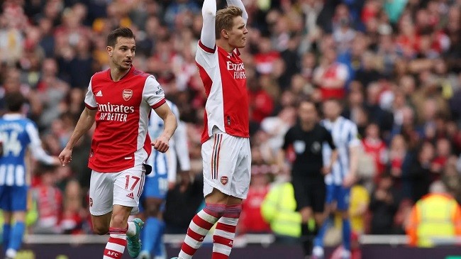  阿森纳争冠掉链子，连续两场痛失好局  